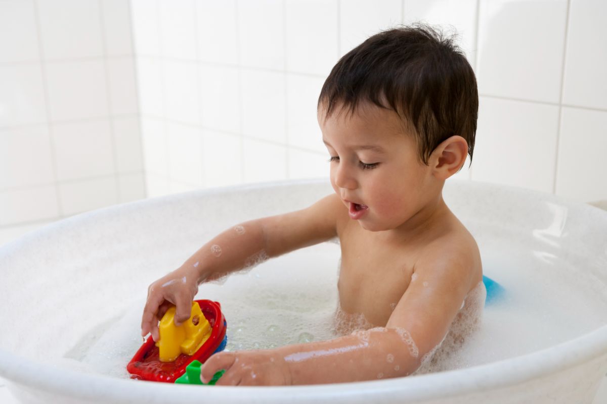 Toddlers in bath top